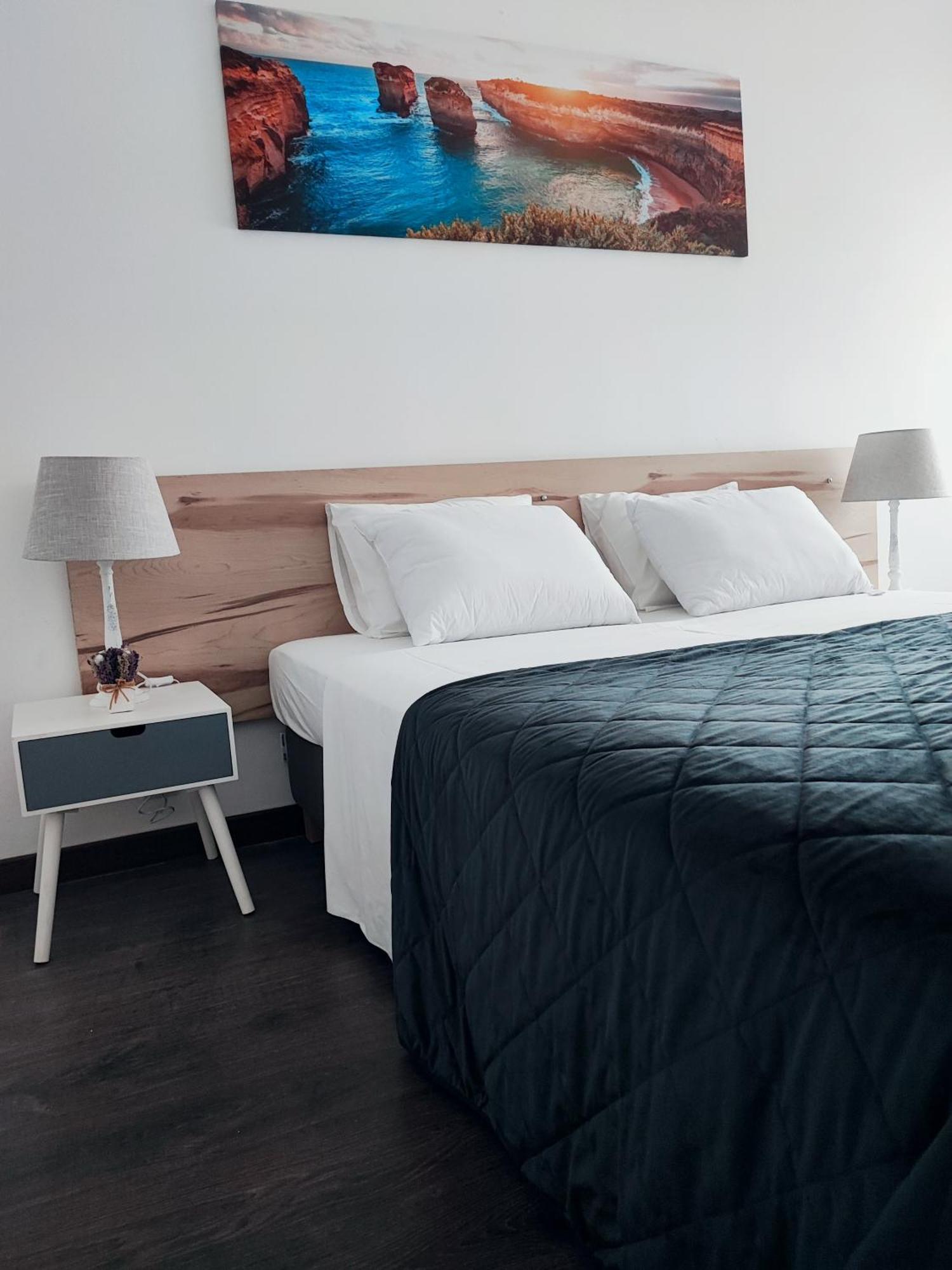 O. Li Apartment
